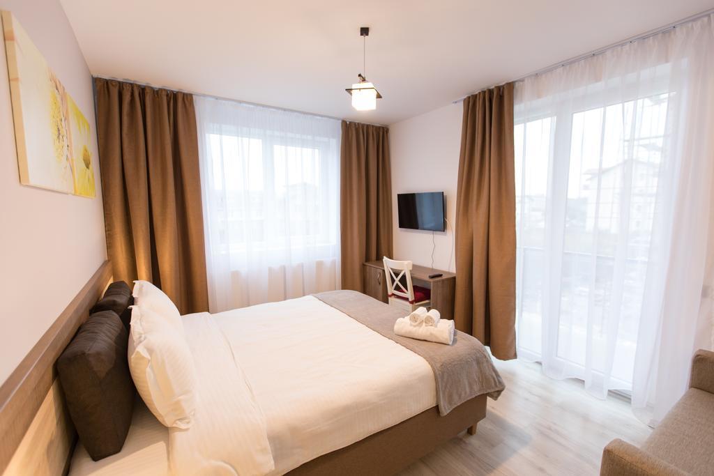Montana Studios Brasov Bagian luar foto